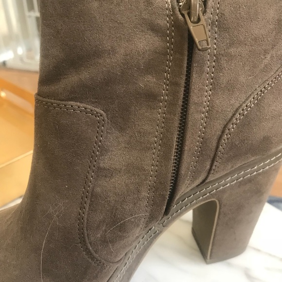 Madden Girl Brown Ankle Boots - Picture 5 of 5